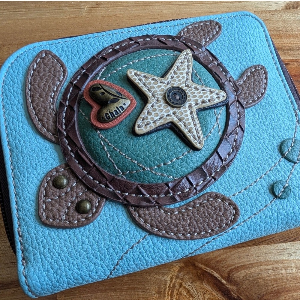 Chala Turtle Zip Around Wallet Wristlet Light Blue Faux Leather Star Charm - Picture 2 of 9